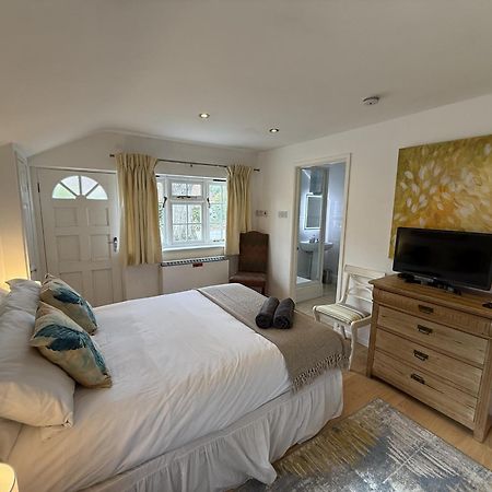 Private Entry Guesthouse Hideaway Hordle Buitenkant foto
