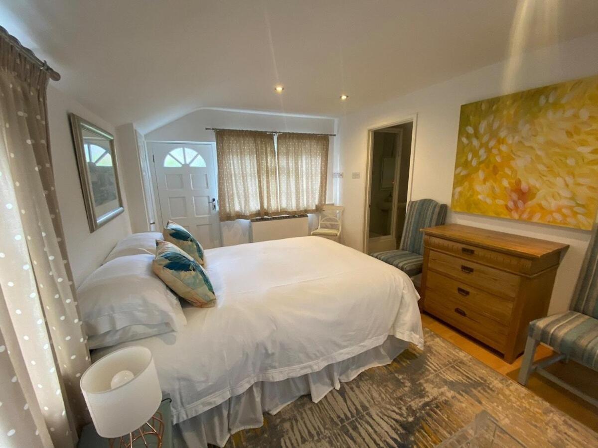 Private Entry Guesthouse Hideaway Hordle Buitenkant foto