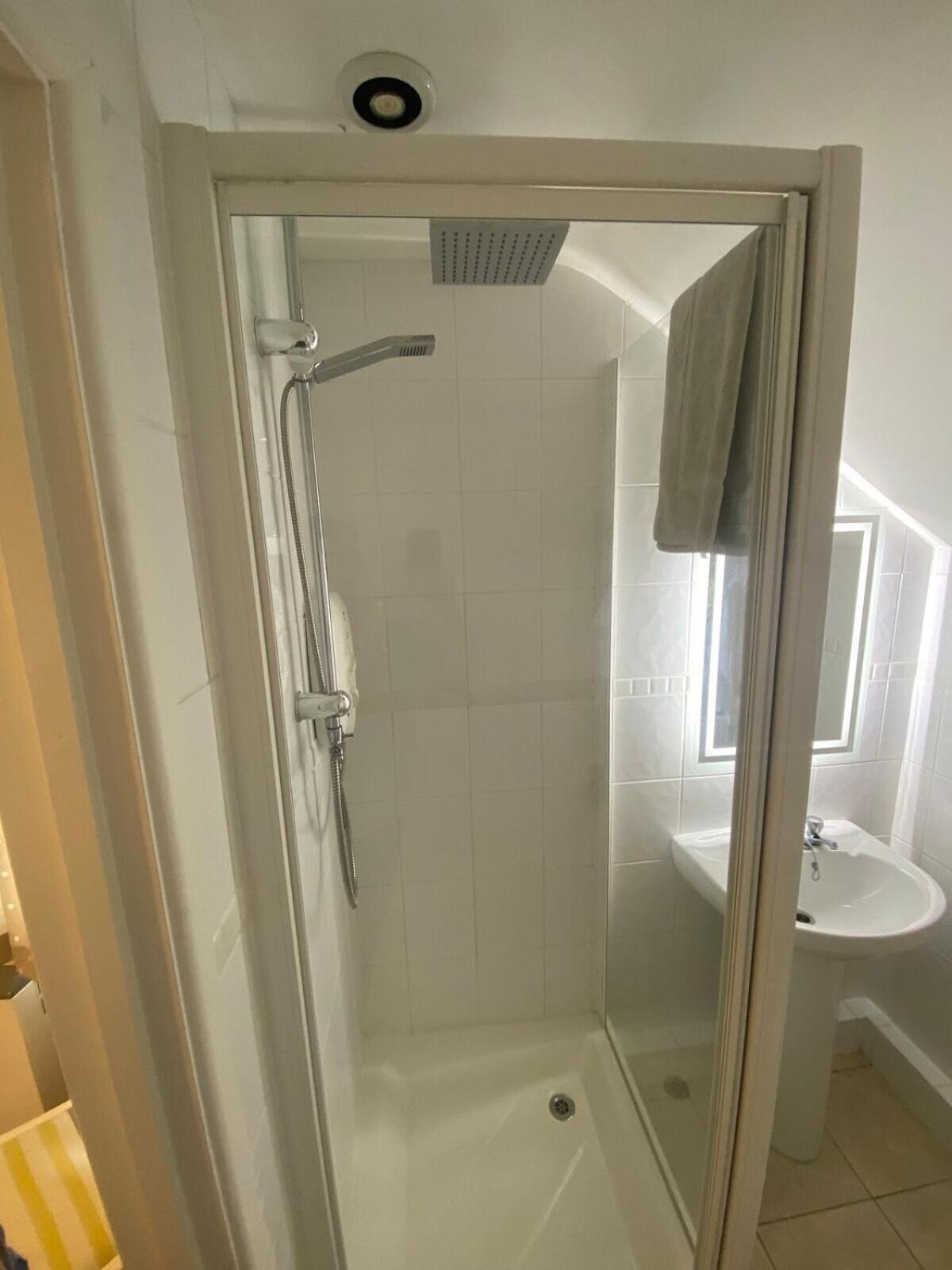 Private Entry Guesthouse Hideaway Hordle Buitenkant foto
