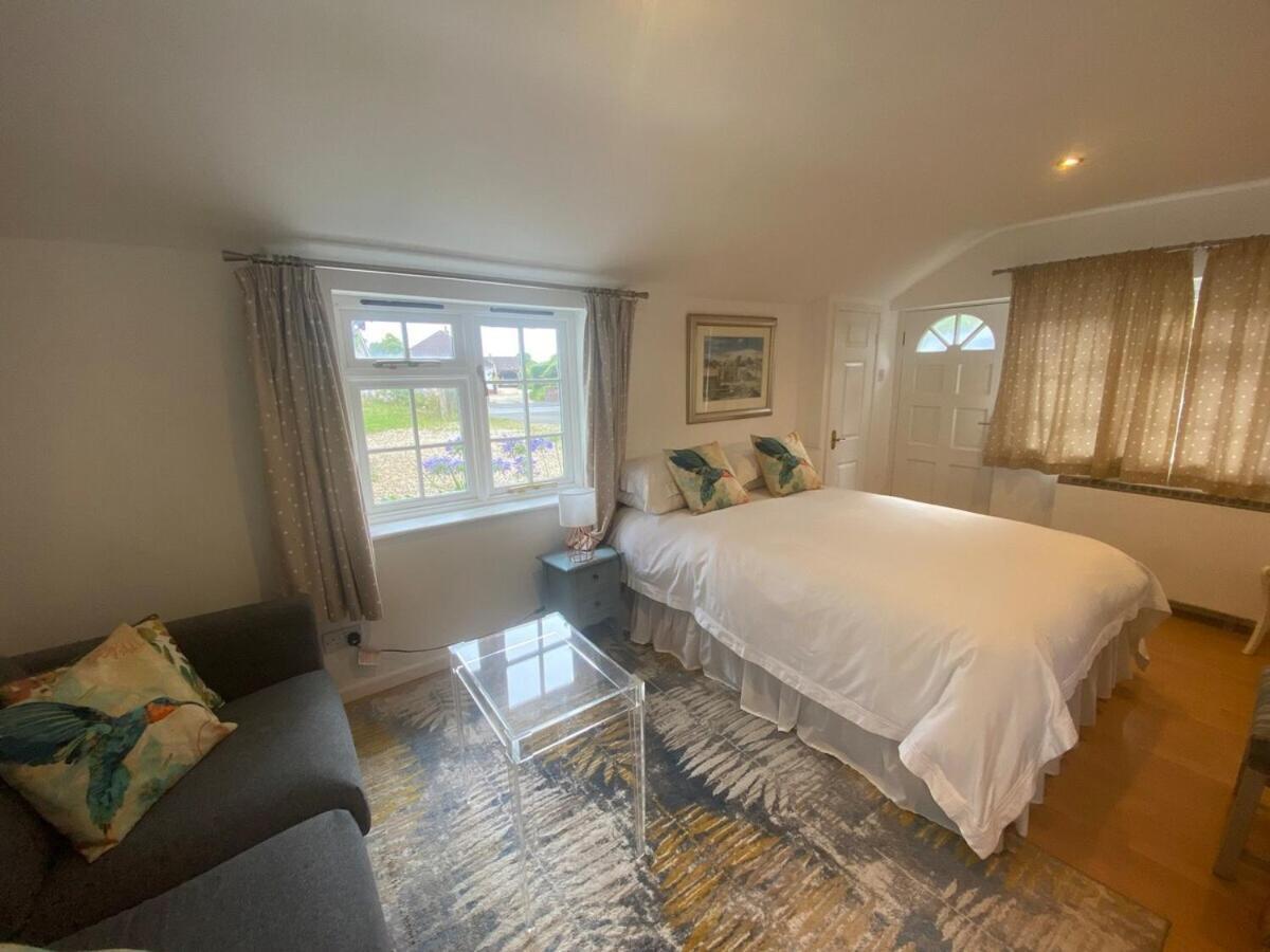 Private Entry Guesthouse Hideaway Hordle Buitenkant foto