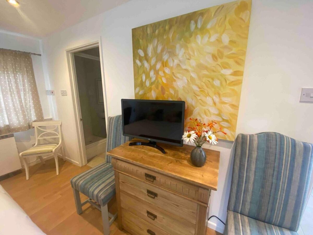 Private Entry Guesthouse Hideaway Hordle Buitenkant foto